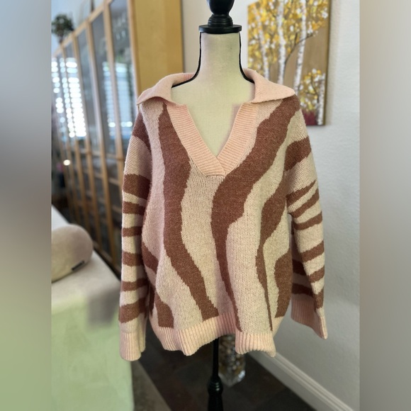 Nine West - retro feeling animal print blush color sweater - Picture 1 of 10